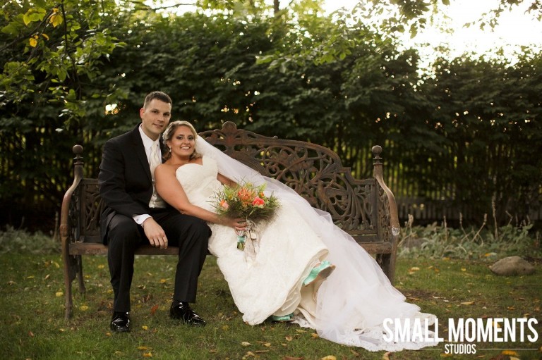 RoundHillHouseWeddingPhotography015